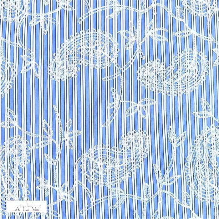 Batiste de coton rayée brodée Paisley Batiste de coton rayée brodée Paisley