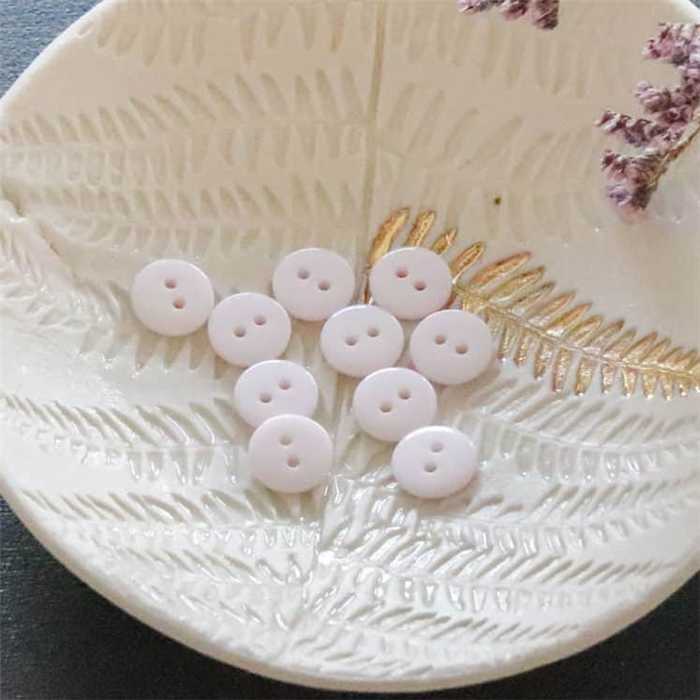 Bouton plat Blanc cassé - 10 mm Bouton plat Blanc cassé - 10 mm