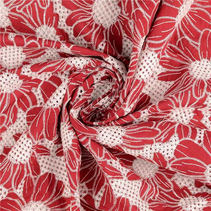 Coton brodé Fleurs rouges Coton brodé Fleurs rouges