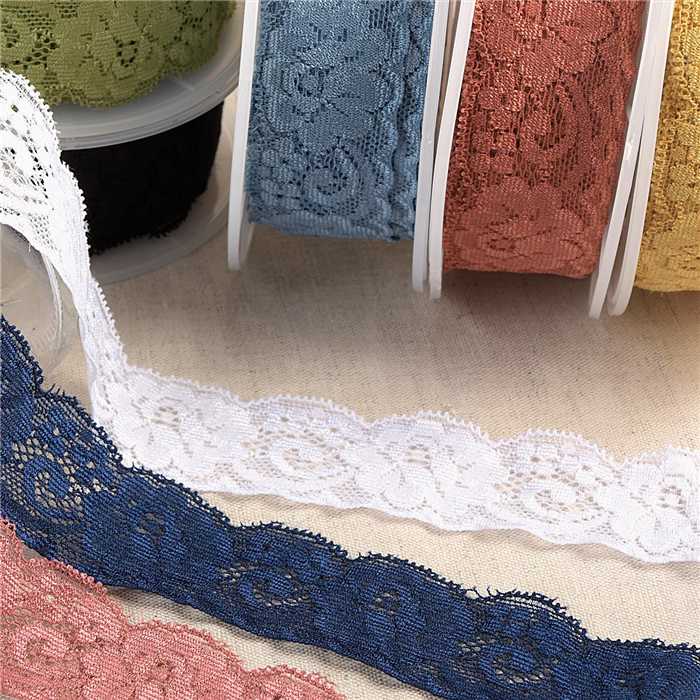 Dentelle élastique Fleurs 30 mm Dentelle élastique Fleurs 30 mm