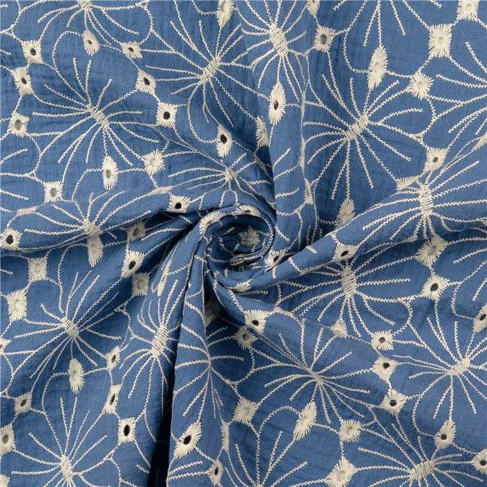 Double gaze brodée Fleurs bleu jeans Double gaze brodée Fleurs bleu jeans