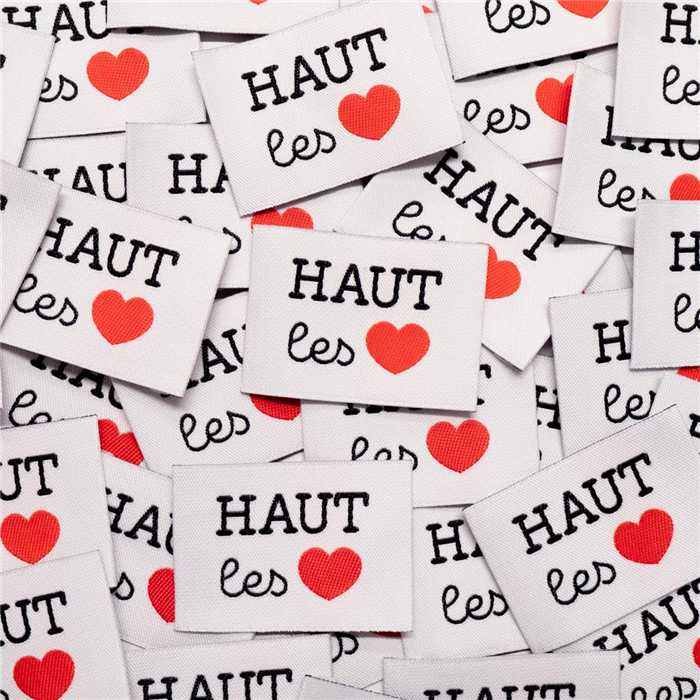 Etiquettes tissées "Haut les Coeurs" Etiquettes tissées "Haut les Coeurs"