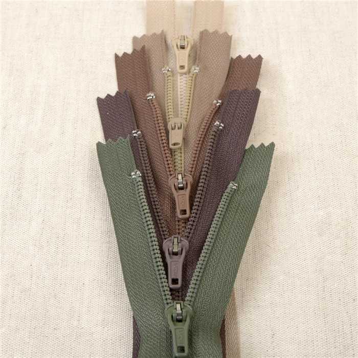 Fermeture spéciale pantalon - 12 coloris Fermeture spéciale pantalon - 12 coloris