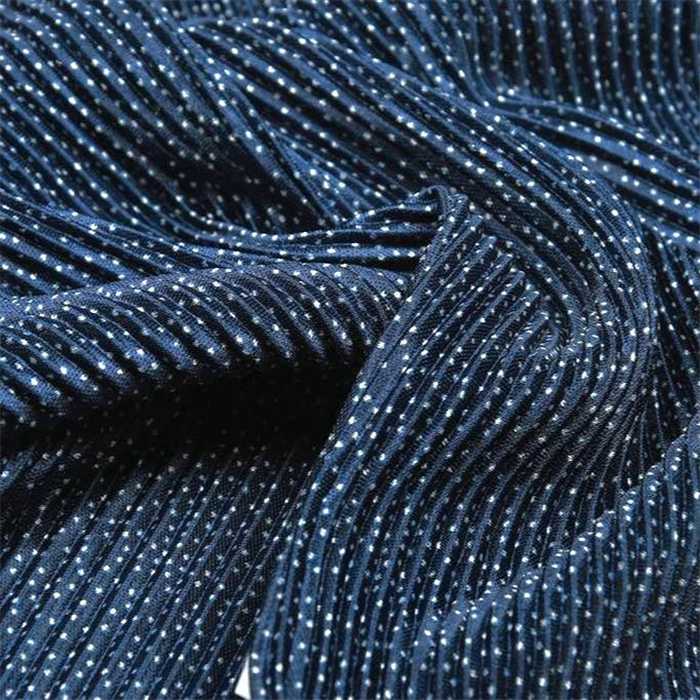 Plissé bleu à petits pois Plissé bleu à petits pois